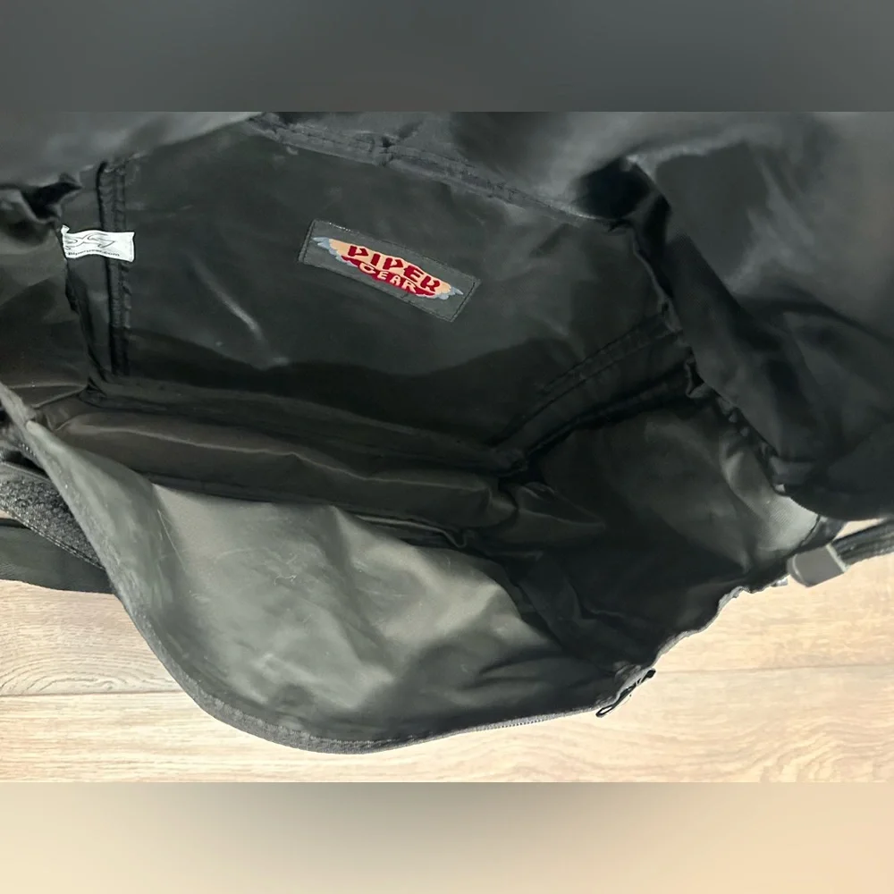 Piper Gear Black Messenger / Laptop Bag, Easily Fits 15